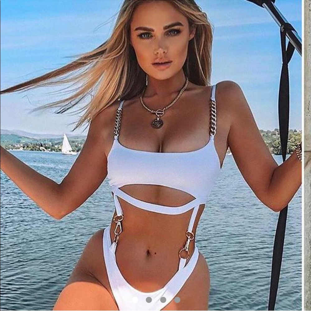 Fashion Nova Chain one piece Bikini